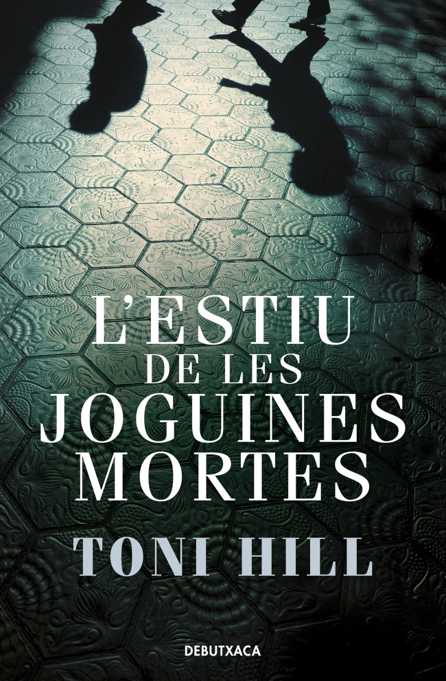 Portada del Libro L Estiu De Les Joguines Mortes (Inspector Salgado 1) de Toni Hill - 9788418132773